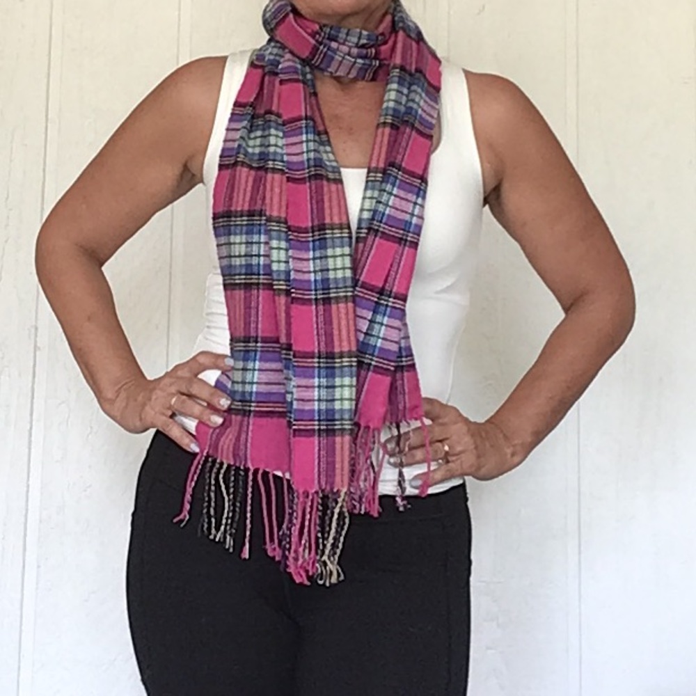 PINK PLAID CASHMERE FRINGED SCARF
